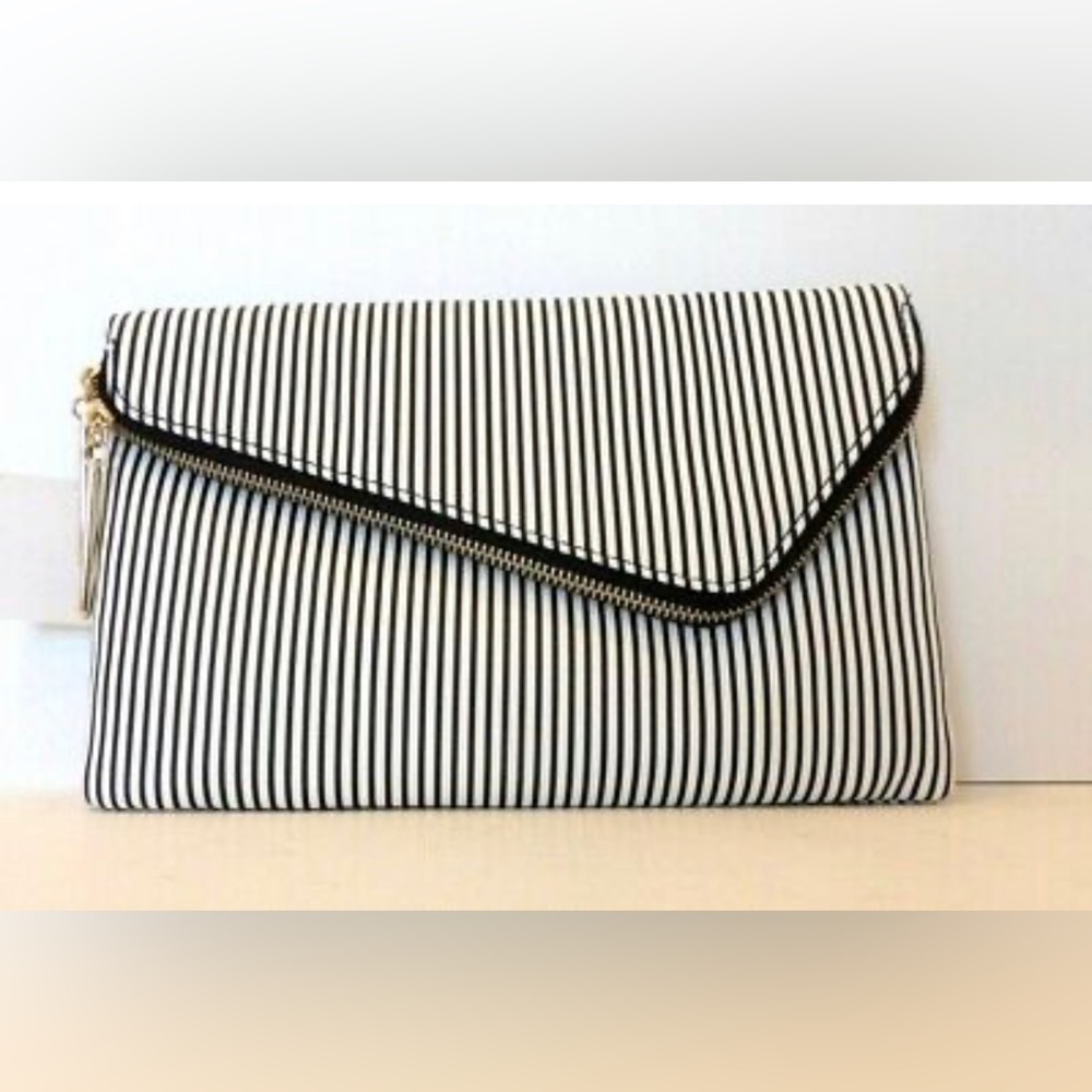 Dia & Co Clutch